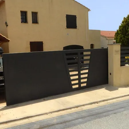 Panzió Les Pucines T2 Bas De Six-Fours-les-Plages