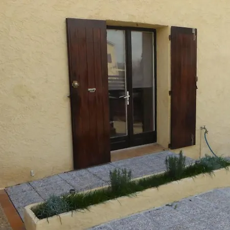 Les Pucines T2 Bas De 3* Six-Fours-les-Plages