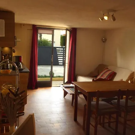 Les Pucines T2 Bas De Six-Fours-les-Plages