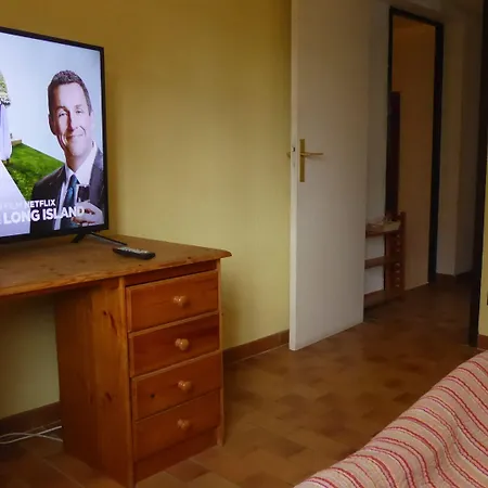 Les Pucines T2 Bas De Panzió