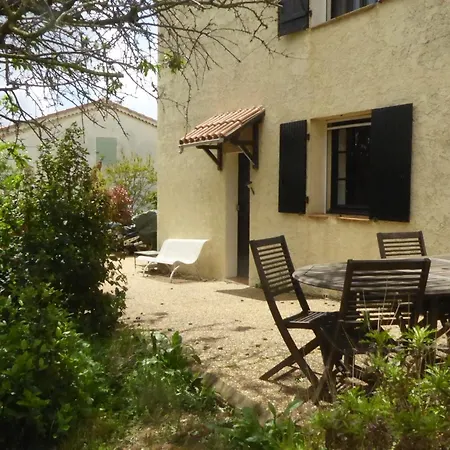 Les Pucines T2 Bas De 3* Six-Fours-les-Plages
