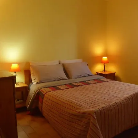 Bed & Breakfast Les Pucines T2 Bas De *